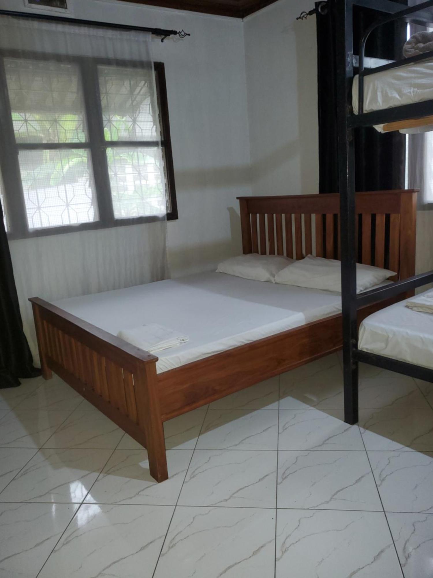 The Nest Haven Hostel Дар-эс-Саламе Экстерьер фото